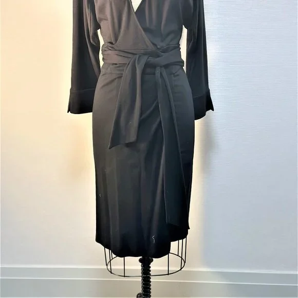 ORIGINAL DIANE VON FUSTENBERG VINTAGE WRAP DRESS, SIZE 12 - Picture 3 of 4
